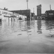 1913 Portsmouth Flood-Looking Up Fifth (5th) Street